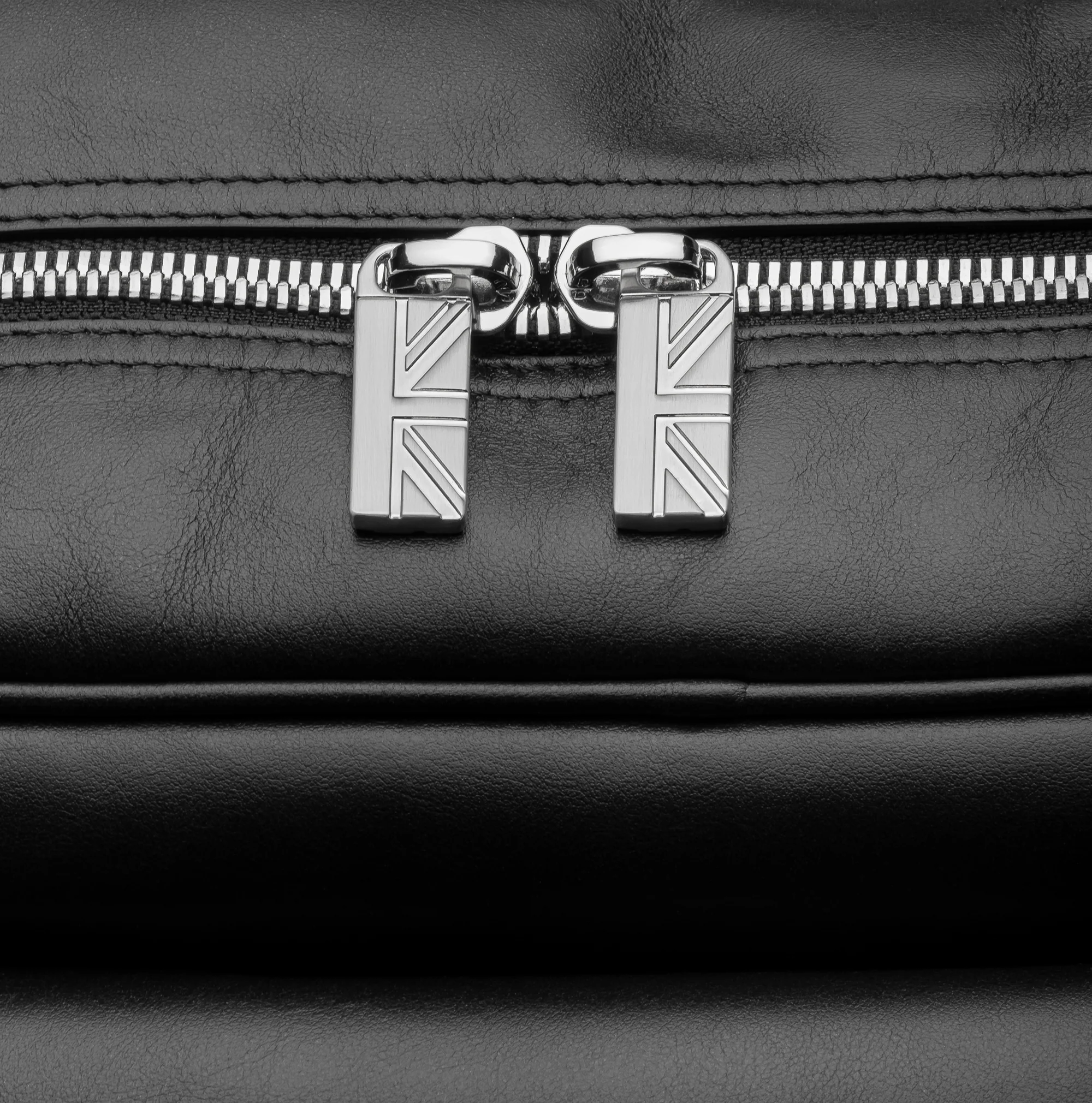 BL2201_HERITAGE_BACKPACK_05_2048x2048