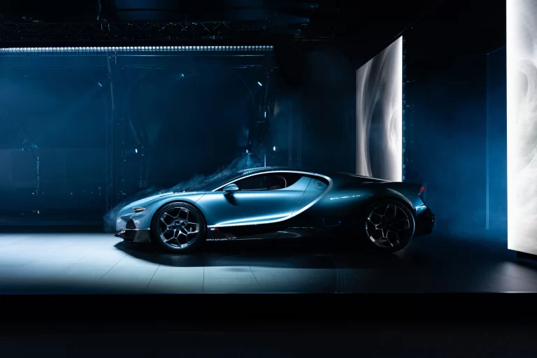 12 BUGATTI Tourbillon_World Premiere