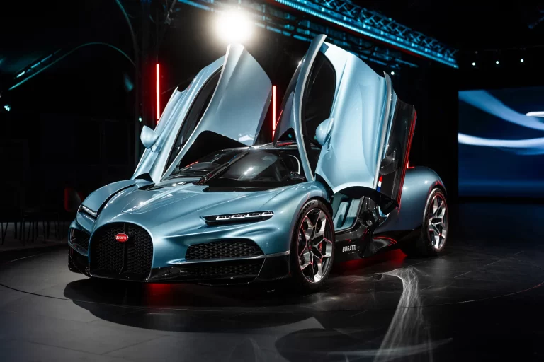 27 BUGATTI Tourbillon_World Premiere